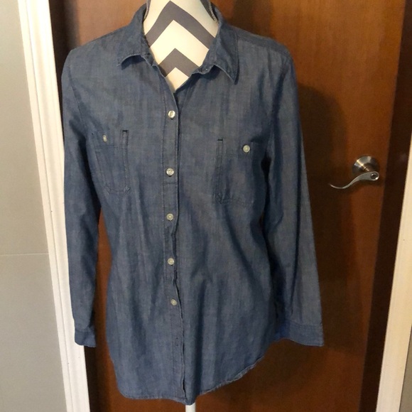 Women’s Denim Button Up Shirt - Picture 1 of 3